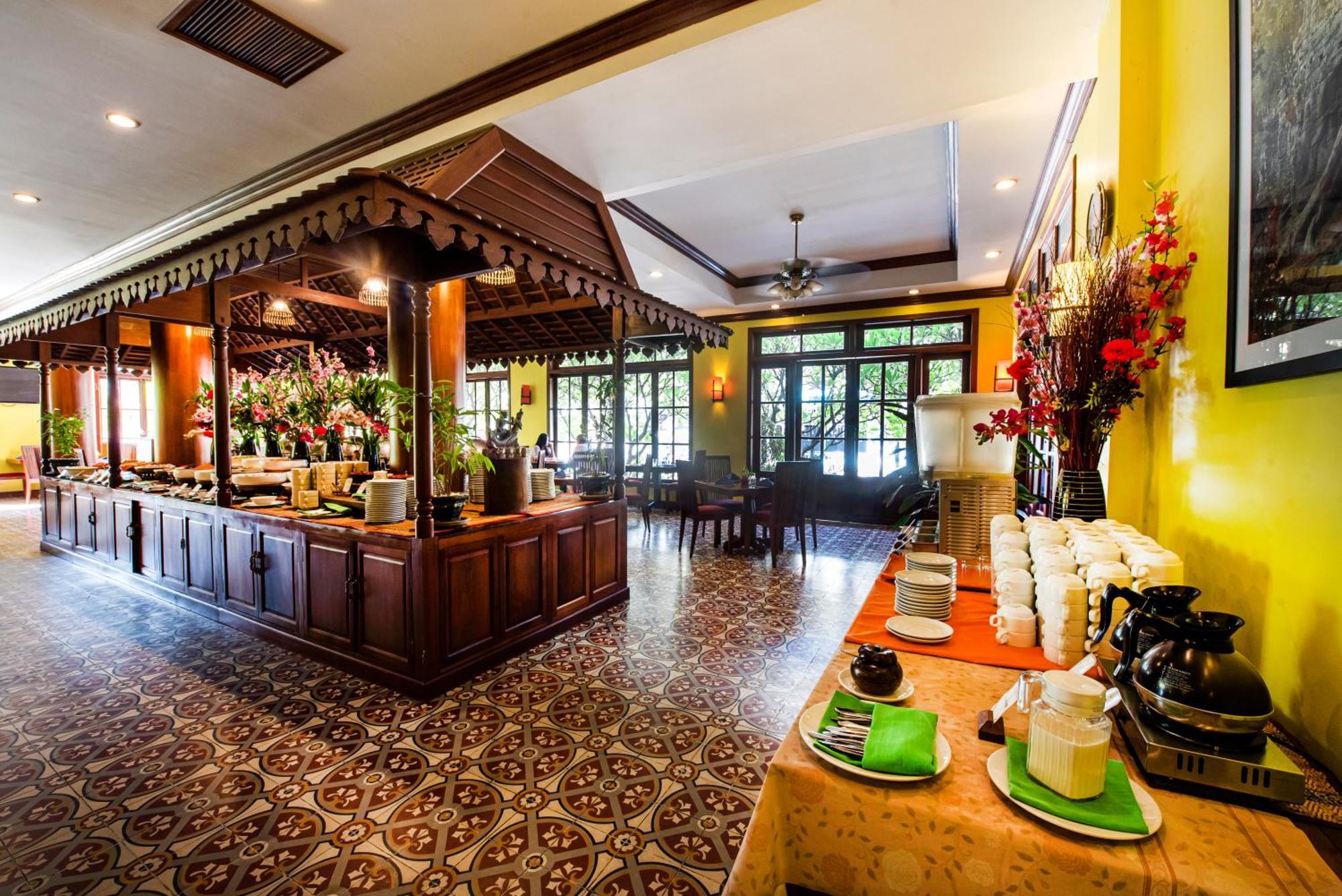 The Suite By Royal Crown Hotel Siem Reap Exterior foto