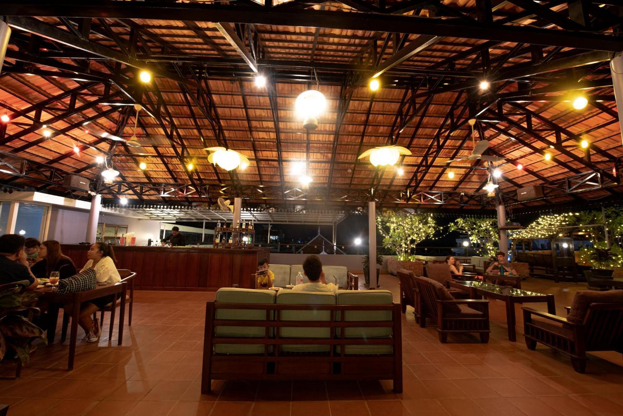 The Suite By Royal Crown Hotel Siem Reap Exterior foto