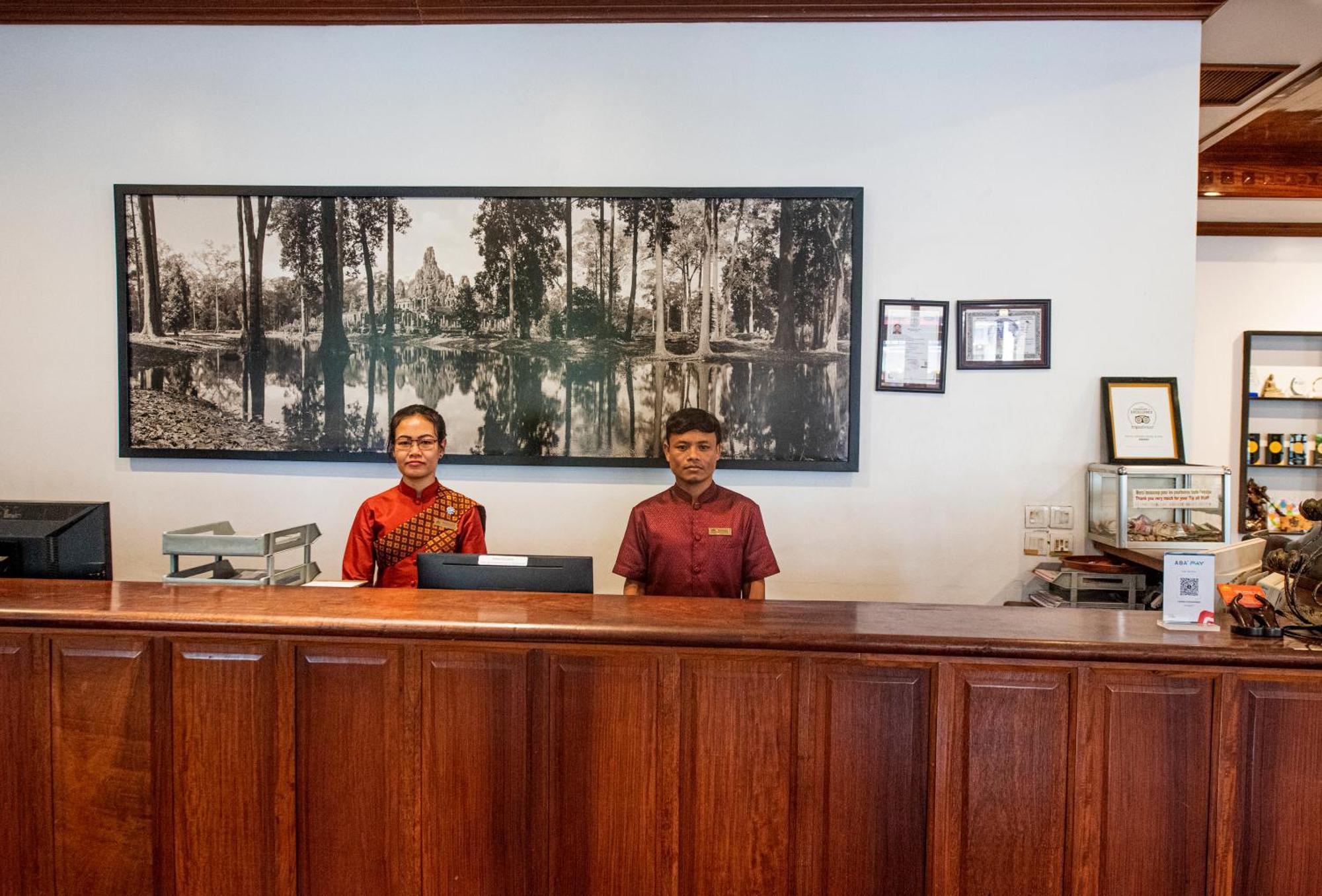 The Suite By Royal Crown Hotel Siem Reap Exterior foto