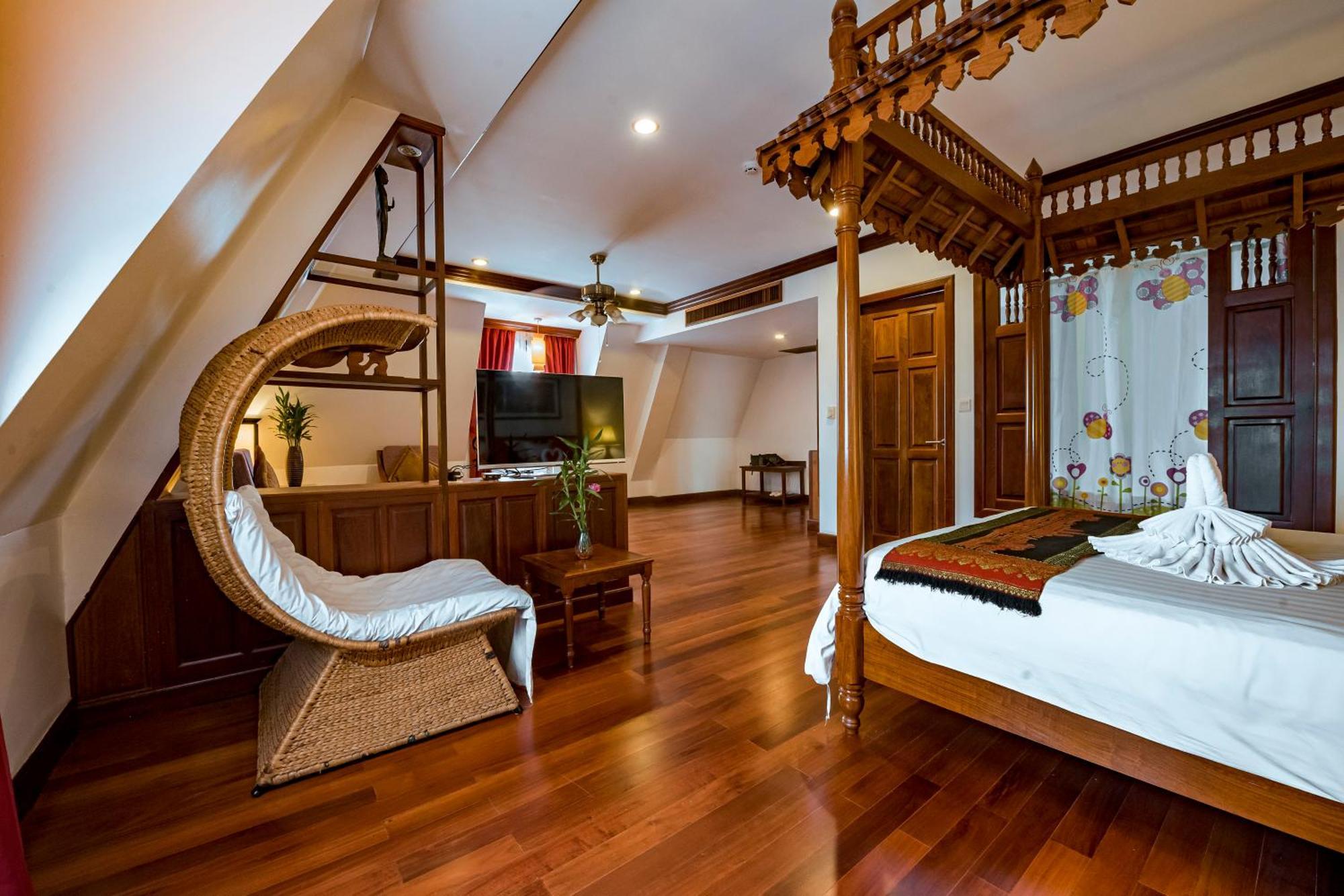 The Suite By Royal Crown Hotel Siem Reap Exterior foto