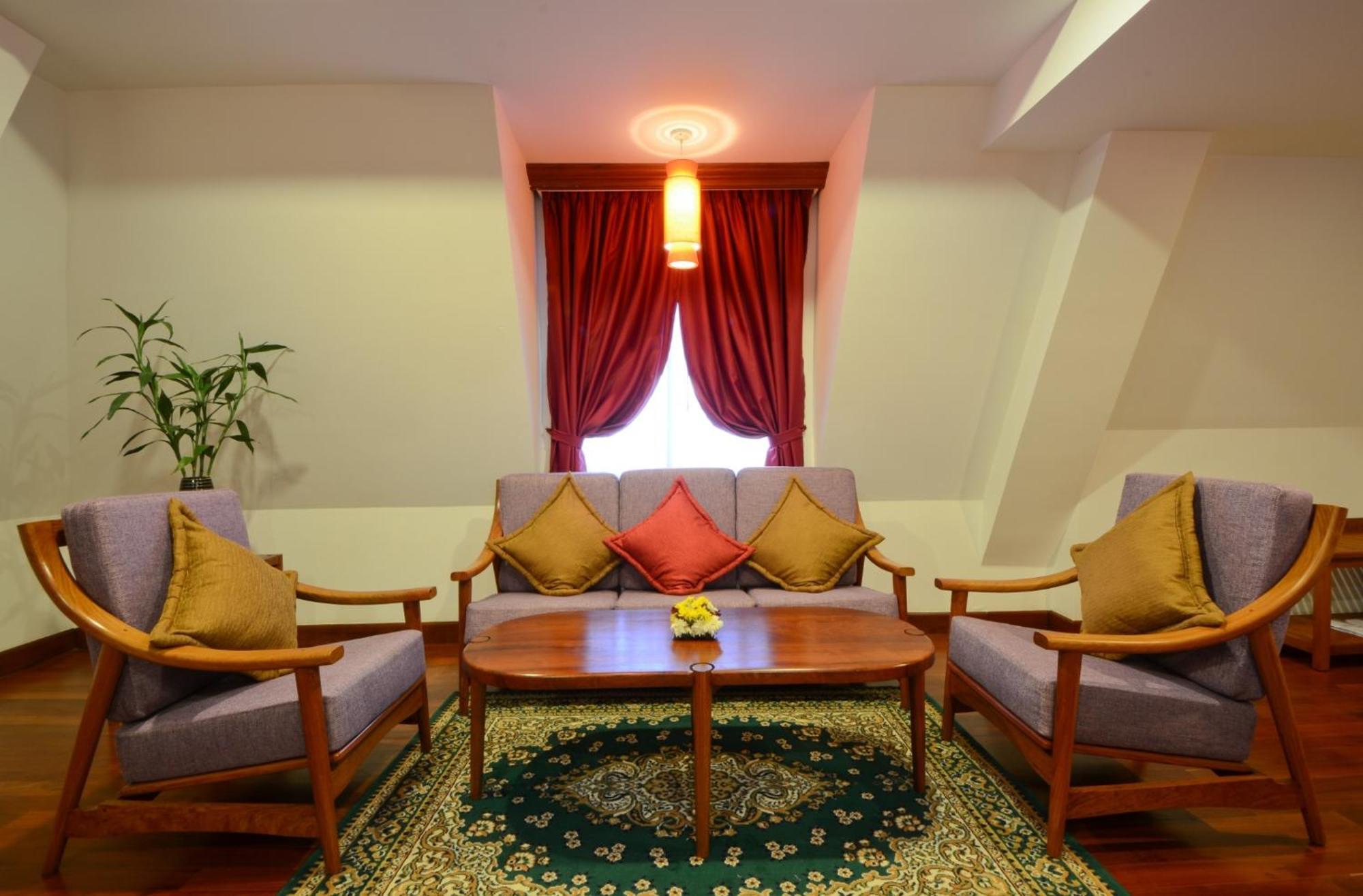 The Suite By Royal Crown Hotel Siem Reap Exterior foto